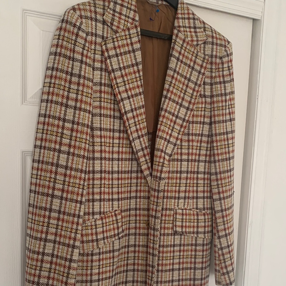 Vintage Plaid Sport Coat in Beige, Brown & Rust